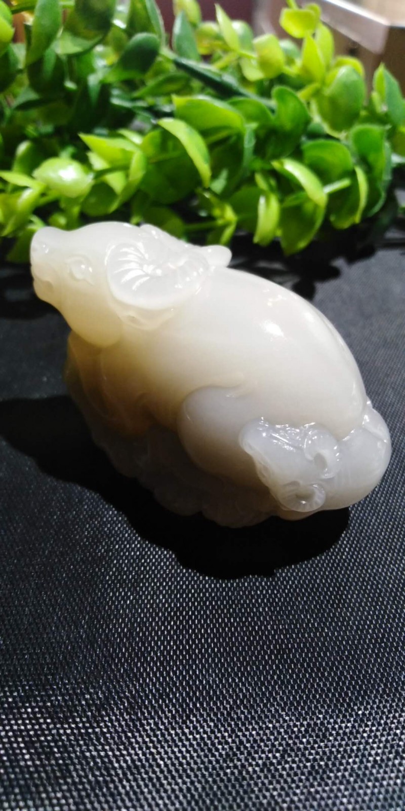 隆昌玉器（俯首甘为孺子牛）2