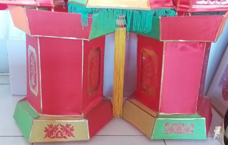 灯笼一290元一对，高56宽44